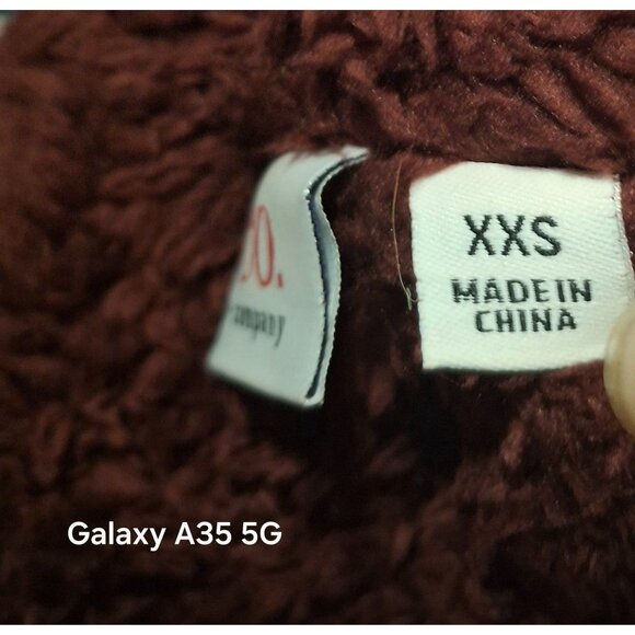 Denim & Co. Quilted Burgundy Puffer Vest With Faux Sherpa Lining XXS Cozycore - Picture 5 of 7